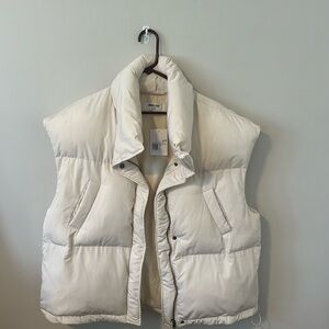 New with tags forever21 vest